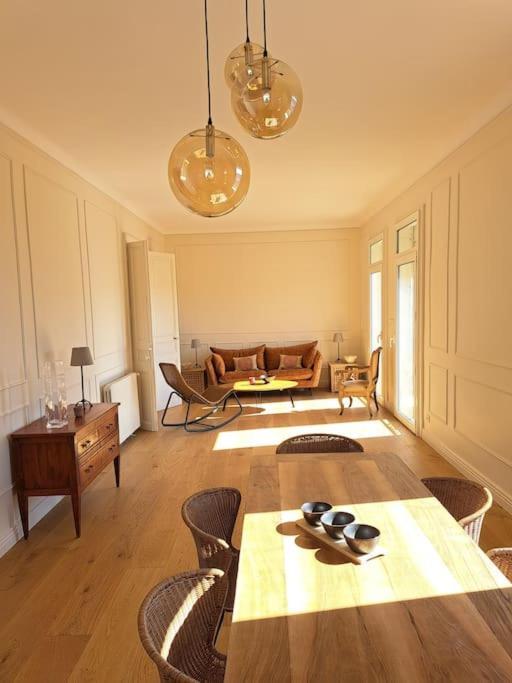 Le Champ Des Hors Villa Vailhauques Eksteriør billede
